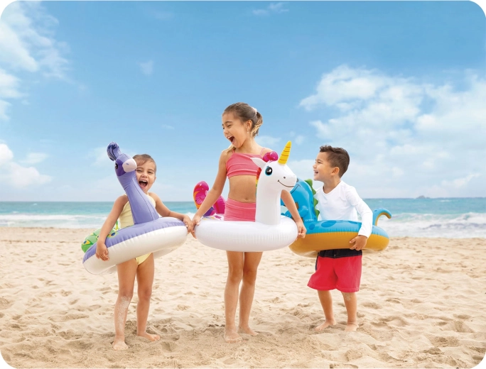 Zabava na bazenu i na moru