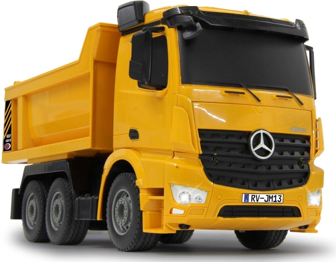 Official Mercedes-Benz license and attractive details