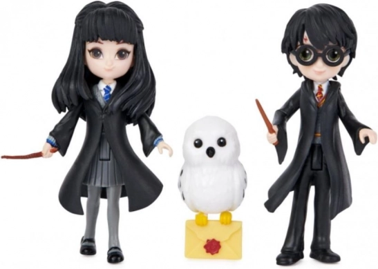 Hedwig and a sealed letter for magical stories