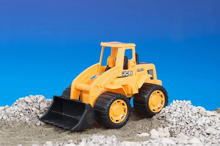 Veliki kotači i izdržljiva izvedba za van i unutra