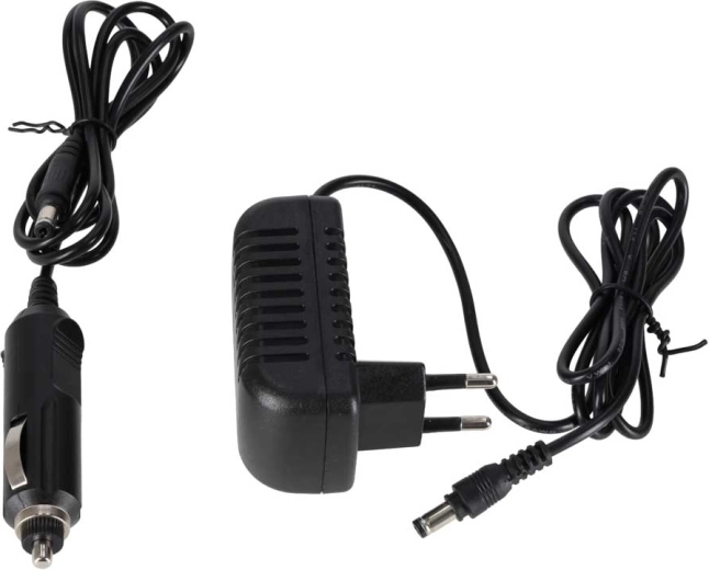 Napajanje iz mreže i iz auto upaljača