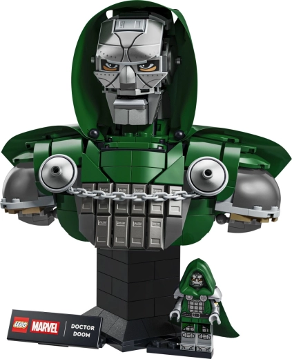 Doctor Doom minifigure included