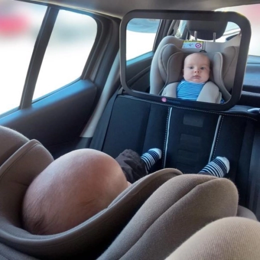 Širok i jasan pogled na bebu