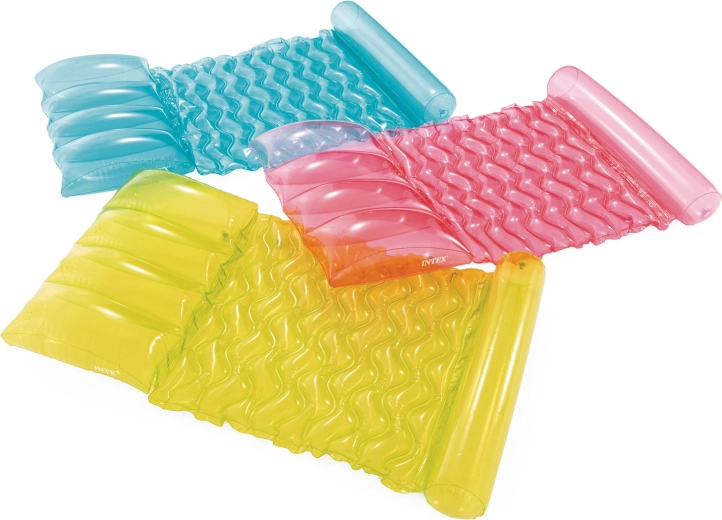 Živopisne boje i zabava na vodi