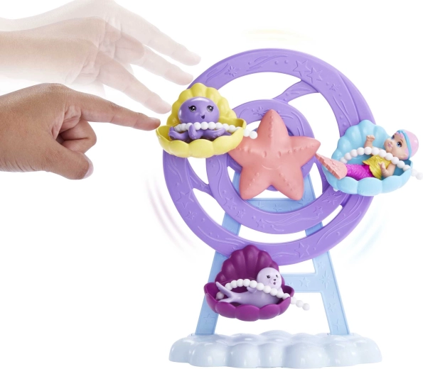 Vrteška s sjedalima u obliku školjki