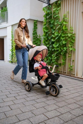 Maintenance-free wheels and freewheel for a smooth ride
