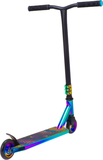 Stilizan neo-chrome dizajn koji se ističe