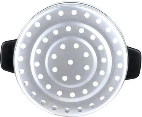 Steaming insert for gentle food preparation