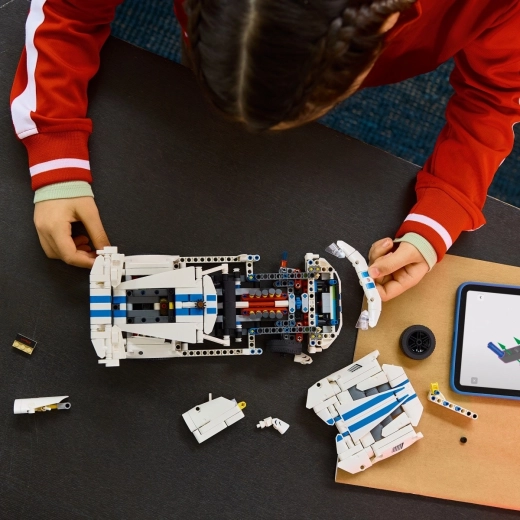 3D digital instructions in the LEGO Builder app