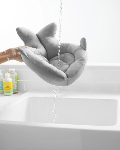 Fast water drainage and easier drying