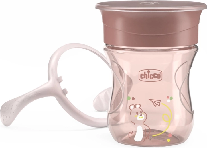 Raste s djetetom: od sippy do otvorene čaše