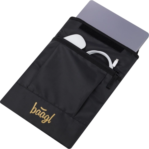 Practical accessory pocket