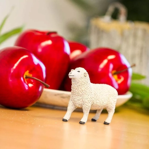 Idealna veličina za dječju ruku i igru „farma“
