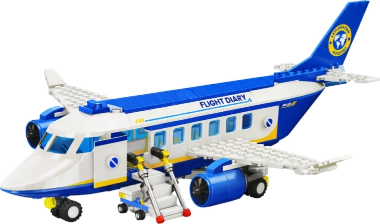 Dva modela iz jednog seta: avion ili robot