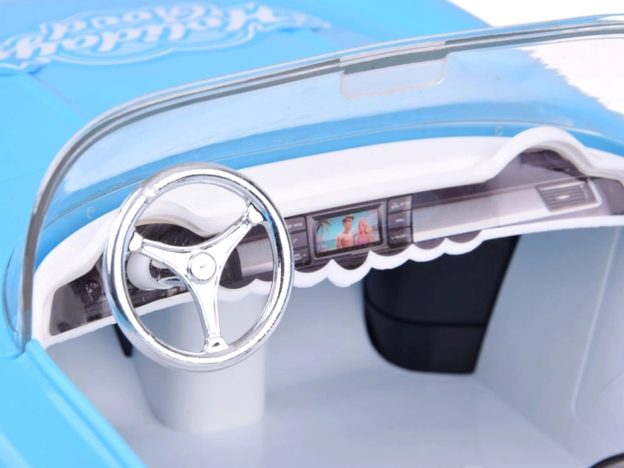 Detaljna unutrašnjost i realistični elementi