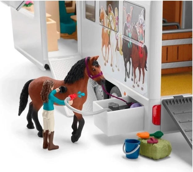 Mobile paddock, care and training