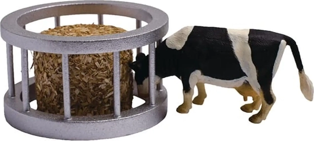 Detaljna figura krave u mjerilu 1:32