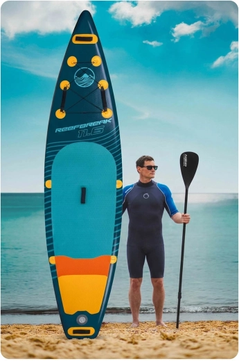 Stabilna platforma s protukliznom površinom i ručkama