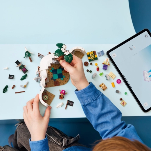 Building with the LEGO Builder app