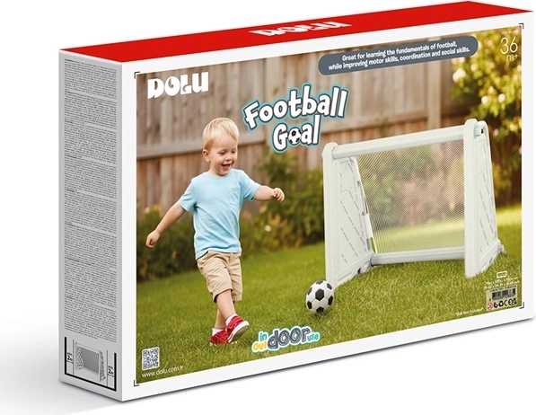 Dolu dječji nogometni gol s loptom