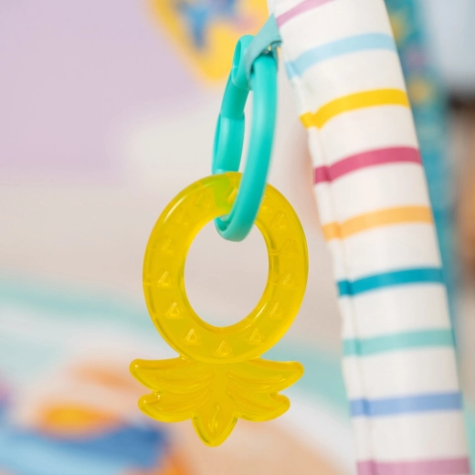 Five removable toys featuring Stitch