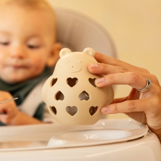 Zvečke i grickalica u jednom