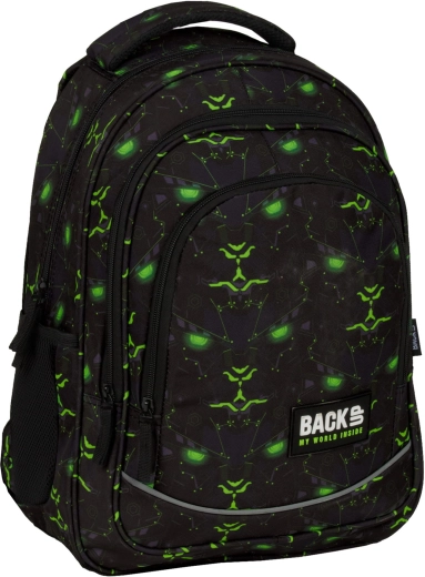 Spacious backpack with ergonomics and organization