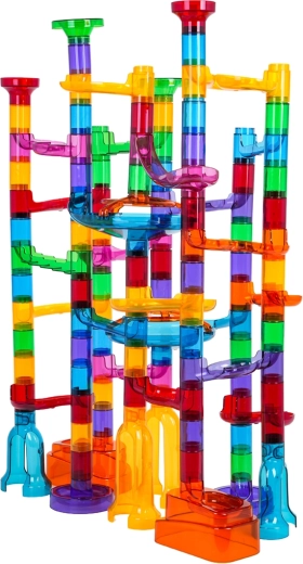 Stabilna konstrukcija i šareni dijelovi