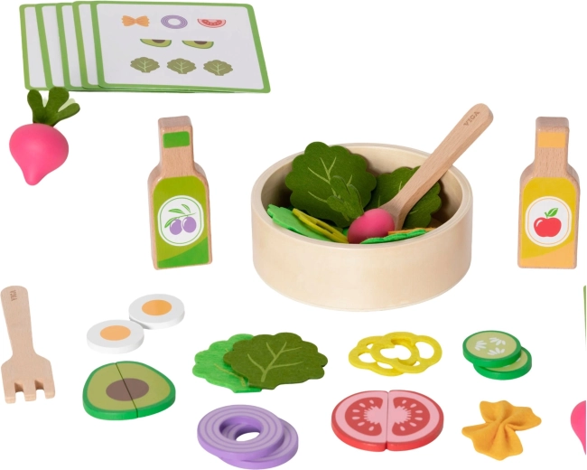 35 pieces for endless salad combinations