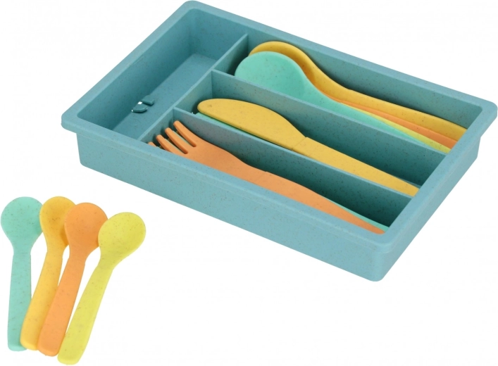 Colorful and lightweight cutlery for little hands