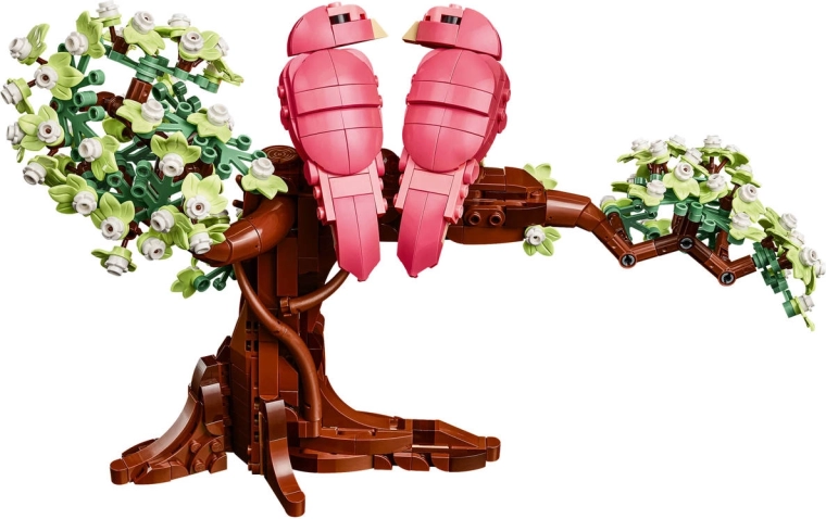 Romantic display model with a heart