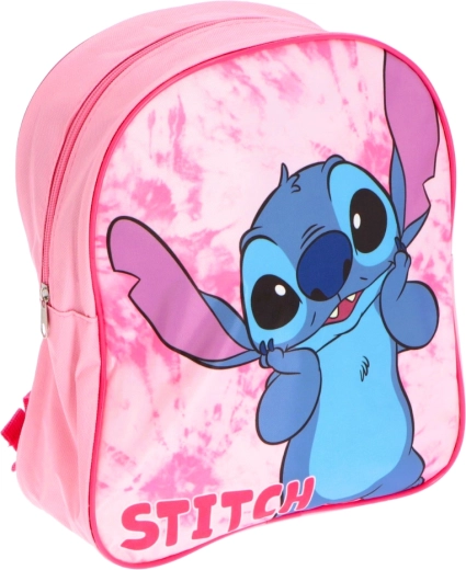 Spacious main zip compartment