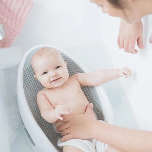 Ergonomska potpora za kupanje od rođenja