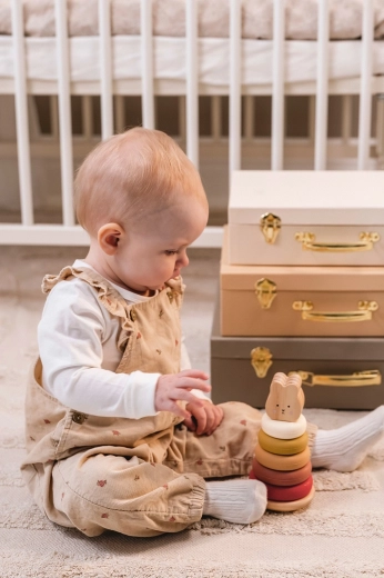 Development of fine motor skills and coordination