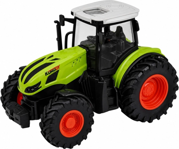 Robustan traktor s velikim terenskim kotačima