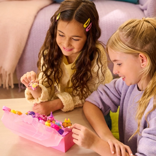 Plesni podij i krilca za party