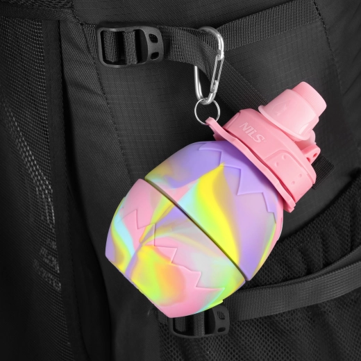 Praktični karabiner i nepropusni poklopac