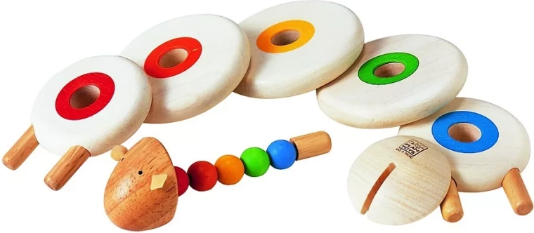 Threading colors teaches logic and patience