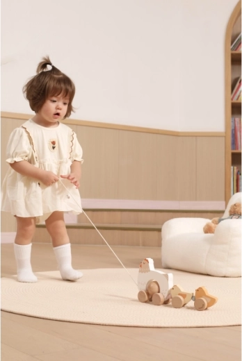 Njišući pilići koji potiču hodanje