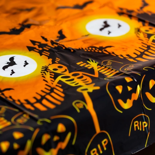 Halloween tablecloth with aluminium effect 137 × 183 cm – gravestone