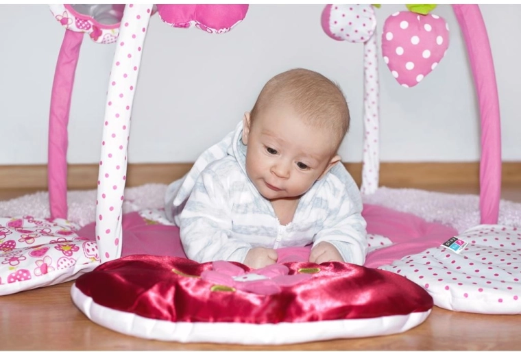 Senzorna stimulacija šuškavim i teksturiranim elementima