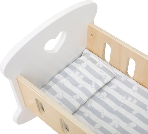 Zgodan dizajn sa srcem i posteljinom