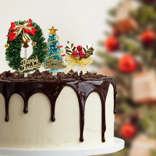 Festive decoration for Christmas desserts