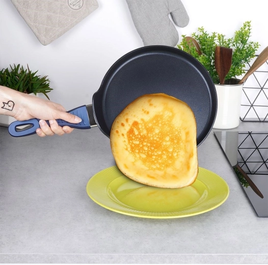 Dijamantni neljepljivi sloj za lako okretanje