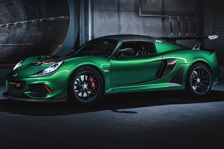 Autentičan trkaći dizajn LOTUS-a