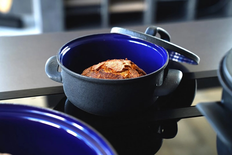 Izdržljiv plavi unutarnji emajl