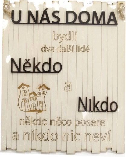 Drvena dekorativna ploča „Netko i nitko…“ 21 × 25 cm