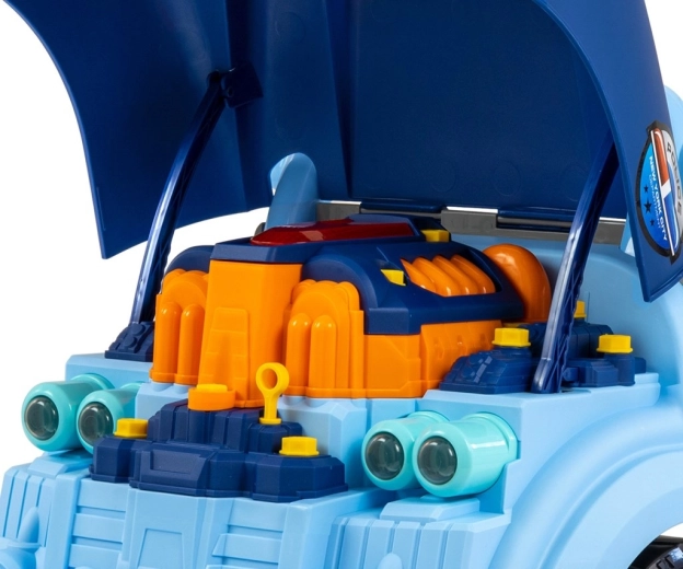 Otvarajuća hauba i realistični motor