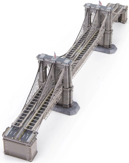 Precizno rezani metal s laserskim graviranjem