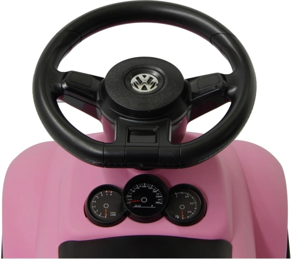 Steering wheel with horn and dashboard